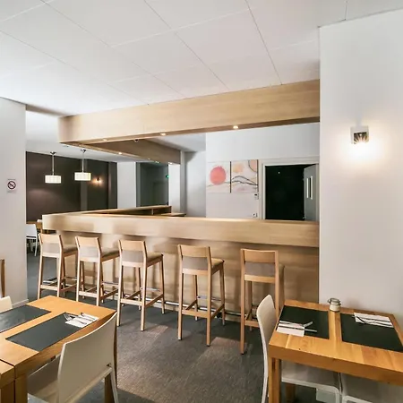 Comfort Lorda ホテル