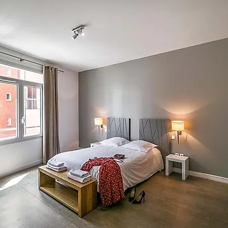 Aparthotel Comfort Lorda Lourdes
