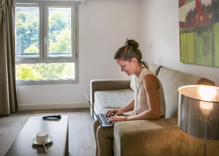 Comfort Lorda Lourdes