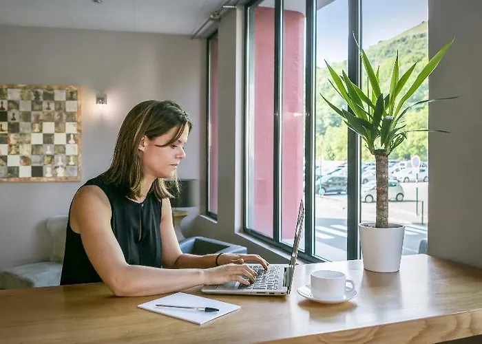 Hotel Comfort Lorda Lourdes